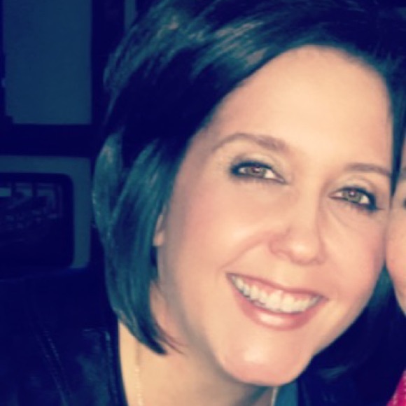 Meet your Posher, Jodie - Picture 1 of 1